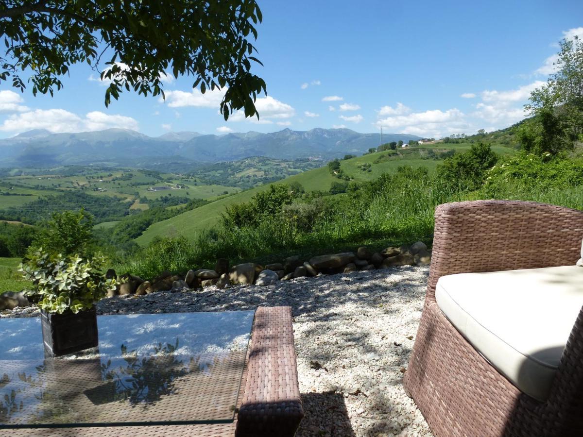 Villa Pilotti Country House Penna San Giovanni Esterno foto