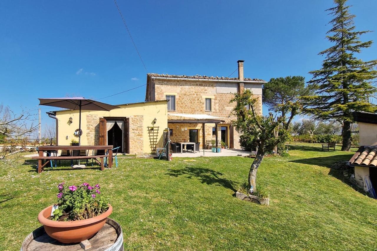 Villa Pilotti Country House Penna San Giovanni Esterno foto
