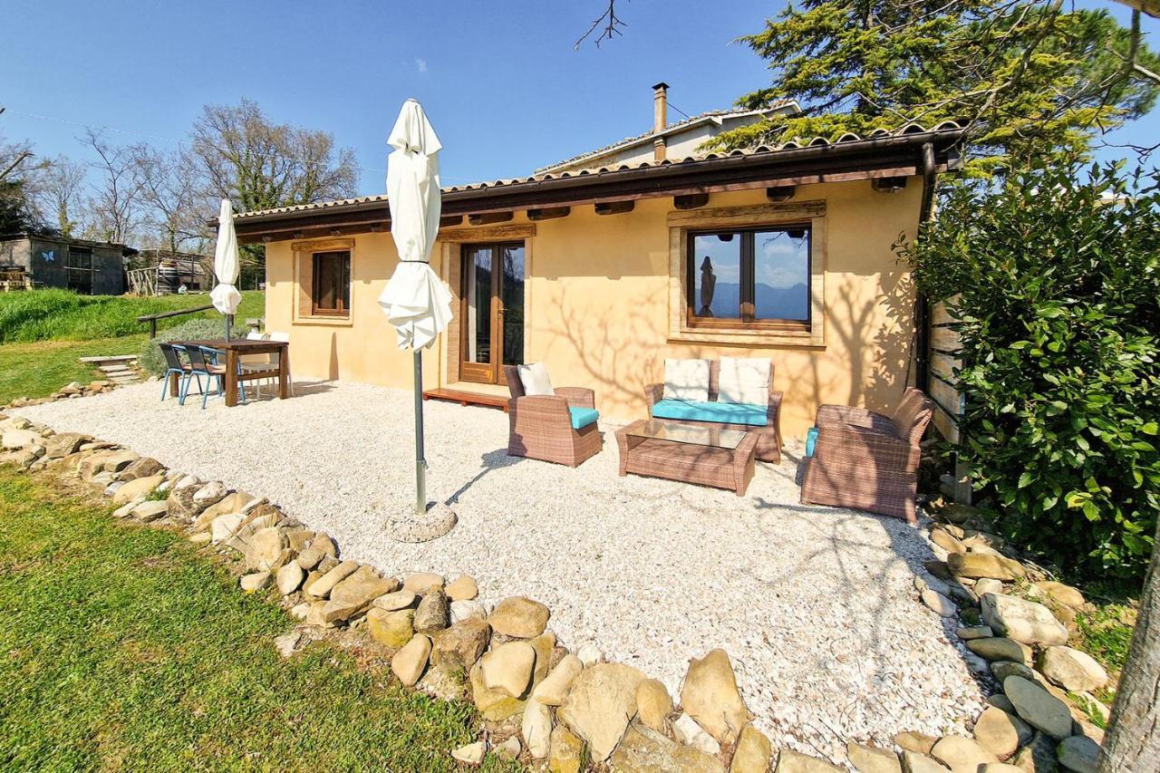 Villa Pilotti Country House Penna San Giovanni Esterno foto