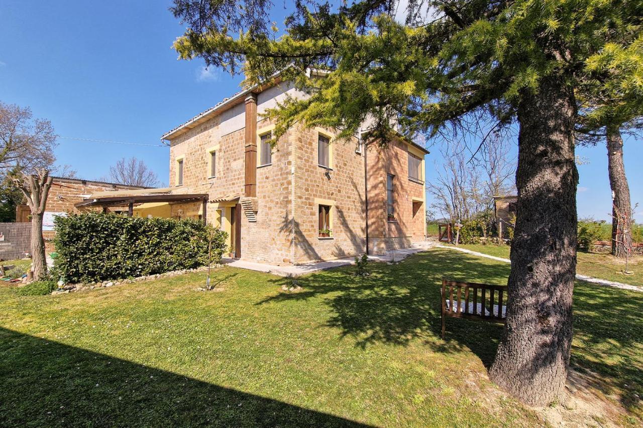 Villa Pilotti Country House Penna San Giovanni Esterno foto